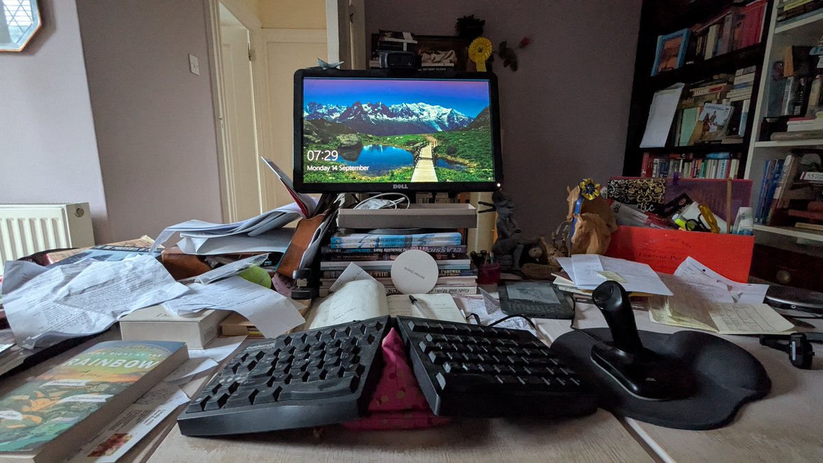 Roz_Morris's tweet photo. Morning! Monday! The magazine copy is with the designer. While she does her magic I'll be catching up on my novel, incorporating some of the notes you can see in the pic. There are entries to read for the @VineLeavesPress #cnf & I have a new novel client. How does your week look? https://t.co/fRPCh628Tl