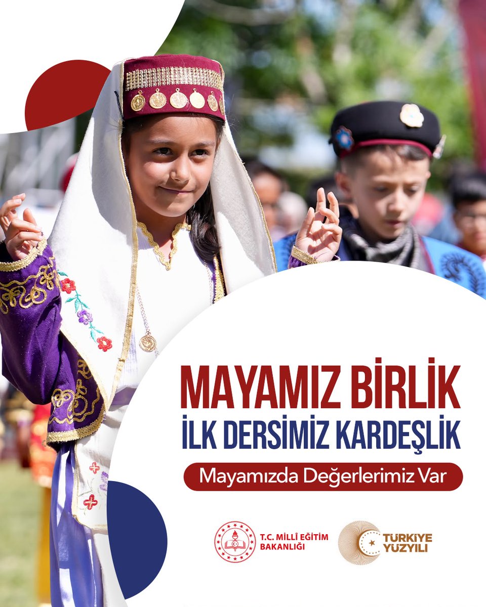 meb_ttkb's tweet photo. Paylaşmak bizi yakınlaştırır, kardeşlik bizi birleştirir.
2026-2027 eğitim öğretim yılına ortak değerlerimiz ve güçlü yarınlara olan inancımızla başlıyoruz.
“Mayamız Birlik, İlk Dersimiz Kardeşlik”
#ilkdersimizkardeşlik https://t.co/DjPMikoj9o