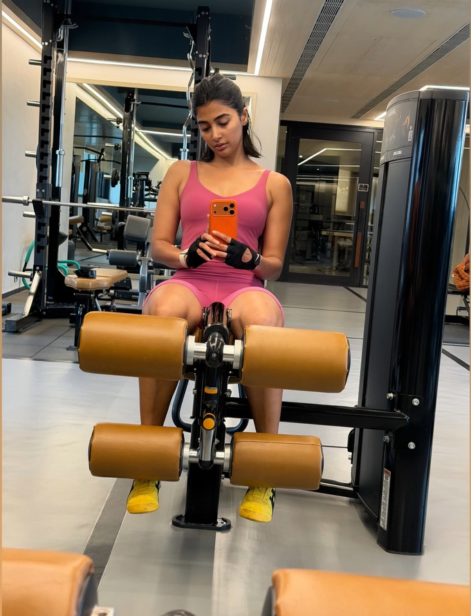narendra_g42313's tweet photo. Pooja Hegde latest gym look 💫
#poojahegde #viral #bollywood #shortclips #gymlook #shortsfeed #tranding #explore #bollywoodactress #viralreeĺs https://t.co/AhhhAki1OK