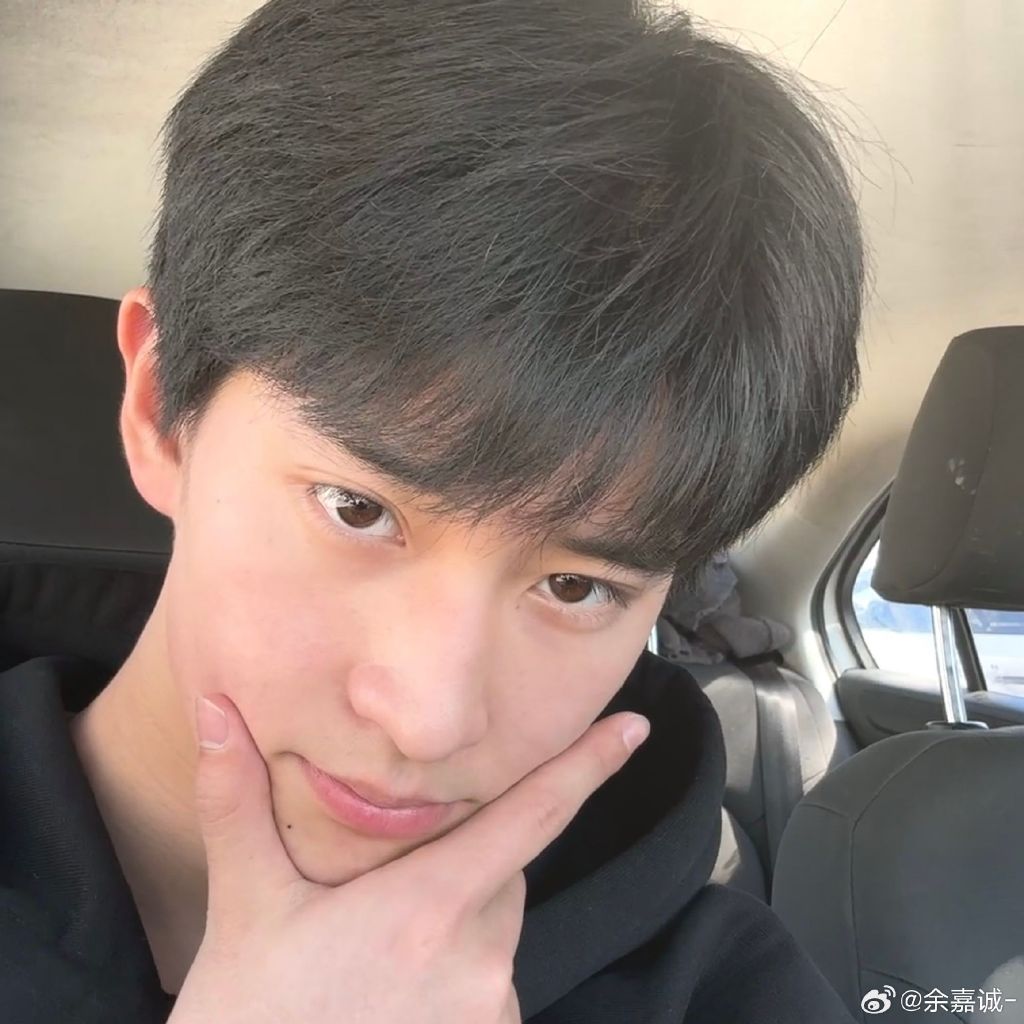 AgustinMer9y's tweet photo. Passed my driving test on the first try after 3 weeks of sweating parallel parking and panicking at stop lights  Feels like a huge weight lifted off! https://t.co/kAvYtCcB1P
