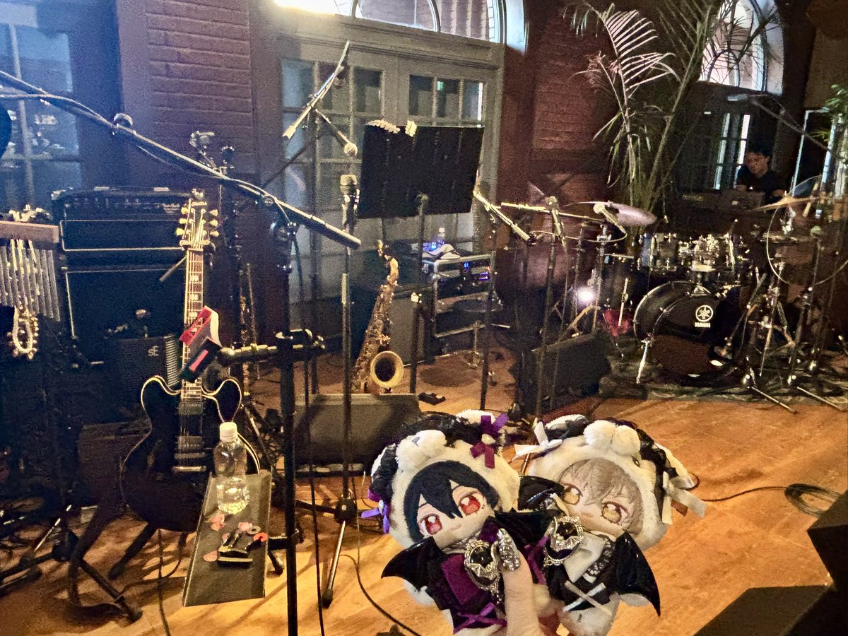 gf4sn's tweet photo. 人生初ブルーノート行ってきた✌️バンド最高だったしごはん美味しすぎてめちゃハピ
服部さんの生歌また聞けてよかった😭神尾さんオーラやばくてメロすぎ https://t.co/XYWpBDvCat