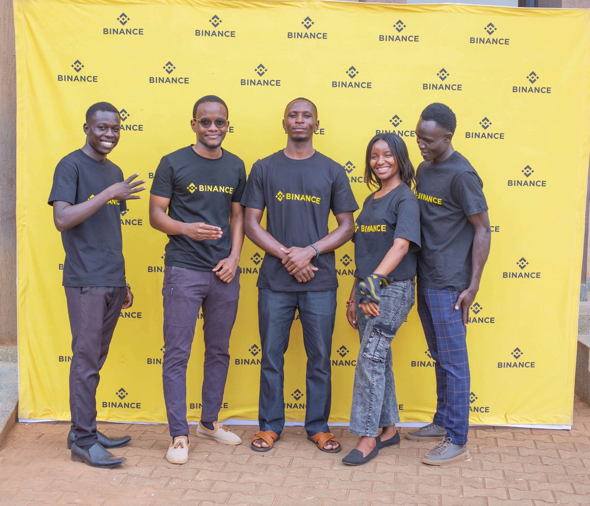 BinanceAngels's tweet photo. Great turnout at Kyambogo University 🇺🇬

374+ attendees. Web3, crypto, bStocks, and real community energy.

Grateful to our Binance Angels for making it happen 🤝😇 https://t.co/4h1sNqIwNY