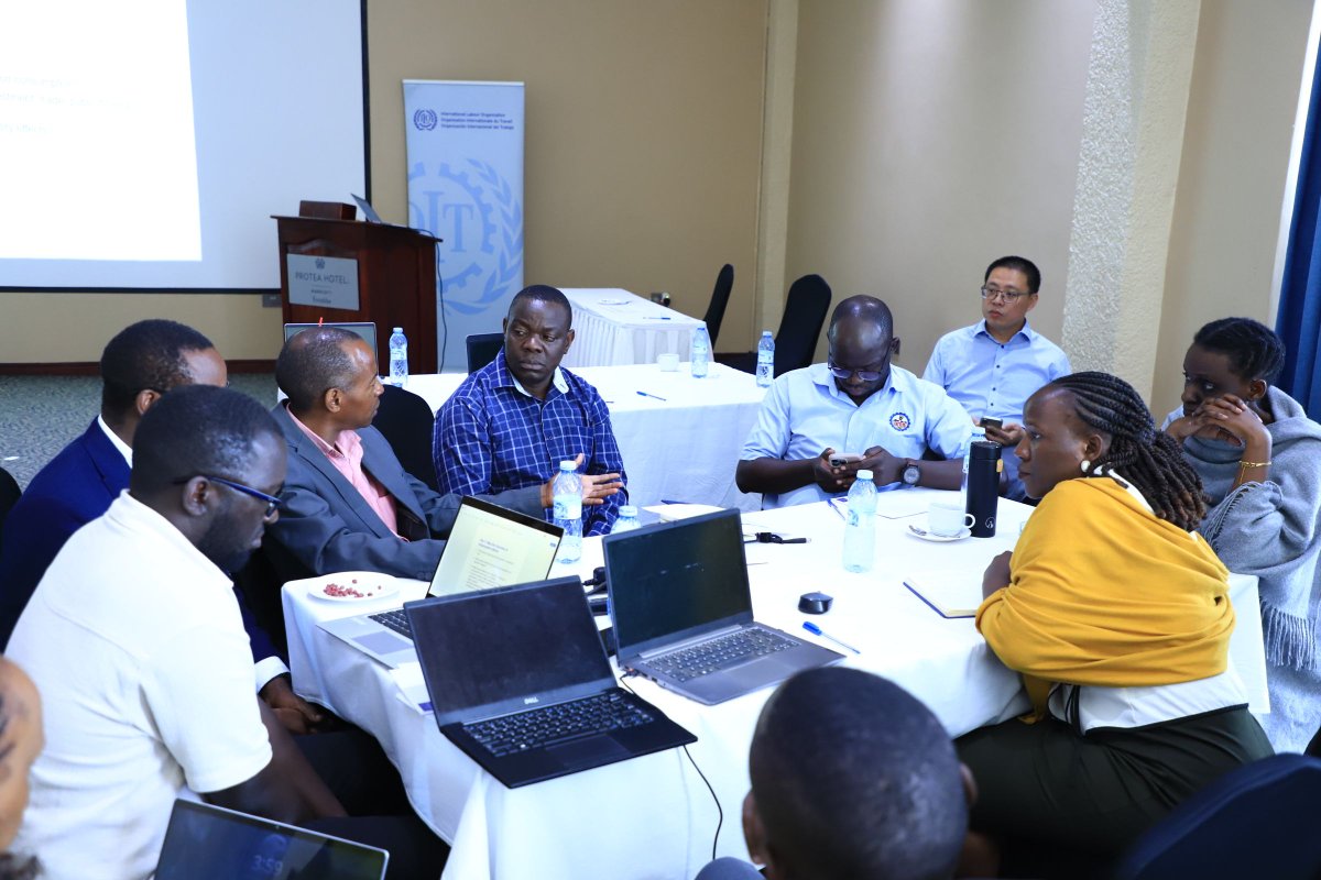 IloProspects's tweet photo. 🇺🇬 Economic growth matters. But who gets the jobs it creates?

As Uganda advances #NDPIV, the ILO is supporting national institutions to assess how policies, programmes &amp; investments translate into more and better jobs—and who benefits. https://t.co/bUGTn8LmhI