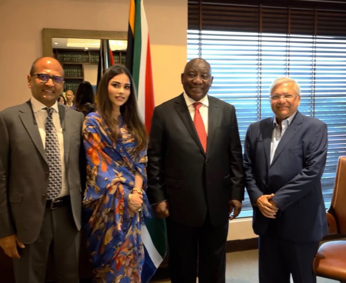 Dbumofficial's tweet photo. Devyani Jaipuria had a conversation with H.E. the President of South Africa, ahead of the BRICS Summit in New Delhi.
#BRICS #SouthAfrica #BRICSSummit2026 #NewDelhi
#devyanijaipuria https://t.co/d1Osr70GJY