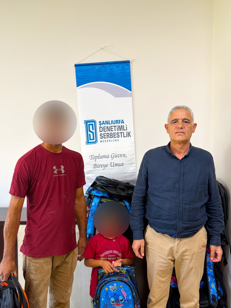 sanliurfads's tweet photo. @dsdb_yasinaydin @TarkTekin757417 🤝 Onarıcı adalet anlayışıyla gerçekleştirilen bu çalışma, yükümlülerin aileleri ve çocuklarıyla birlikte toplumsal yaşama daha güçlü şekilde katılmalarına katkı sunarken eğitim yoluyla geleceğe dair umutları da güçlendirmektedir. https://t.co/PCti08sgmZ