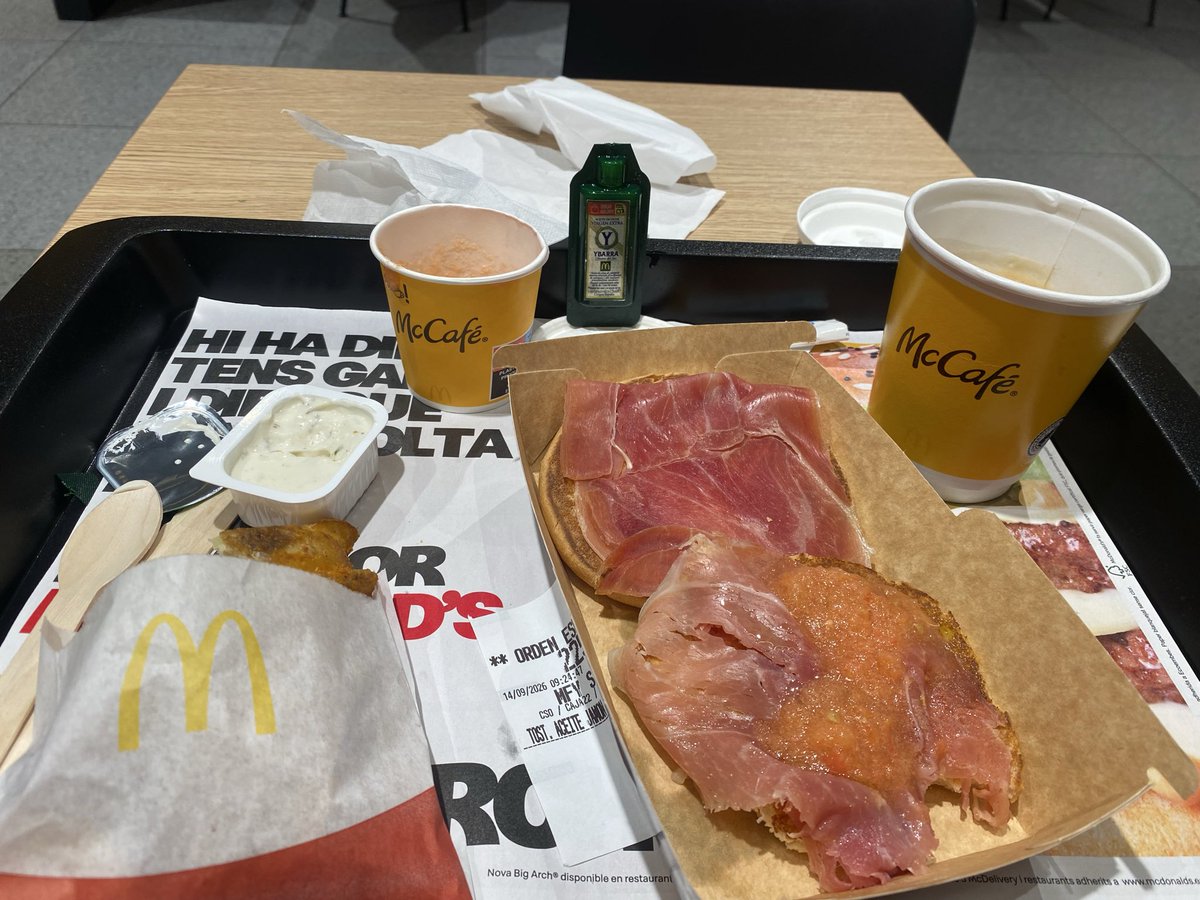 Decime_pelon's tweet photo. La versión española de McDonald’s.
Esto también es amor ❤️ https://t.co/ASCNYKrbnZ