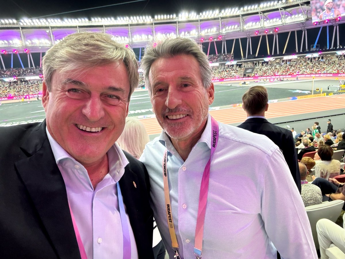 istvankapitany's tweet photo. With @sebcoe, President of World Athletics, on the final day of the highly successful Ultimate Championship Budapest!

My heartfelt congratulations to all the organisers. It was a world-class sporting event that greatly strengthened Budapest’s reputation around the world and, through this, also contributed to the further development of Hungarian tourism.