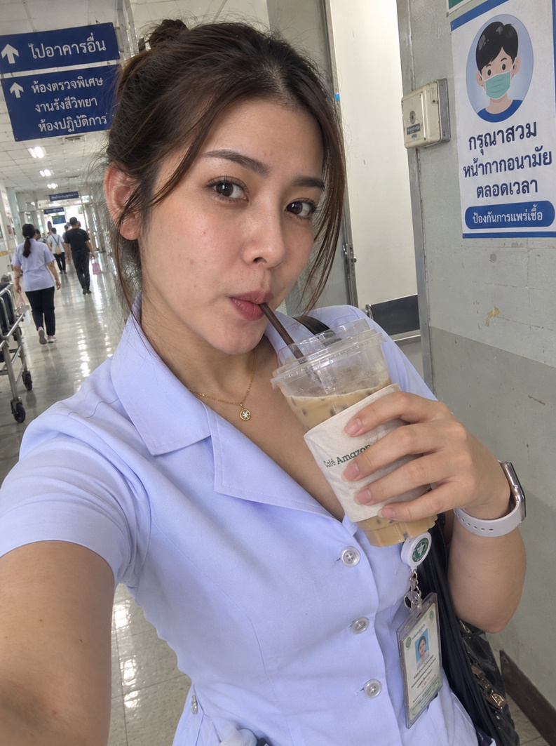 VelvaLasurqi's tweet photo. ตกบ่ายก็จะเงี่ยนๆหน่อย เอ๋ย ง่วงๆหน่อย https://t.co/Nr5QVMuytx