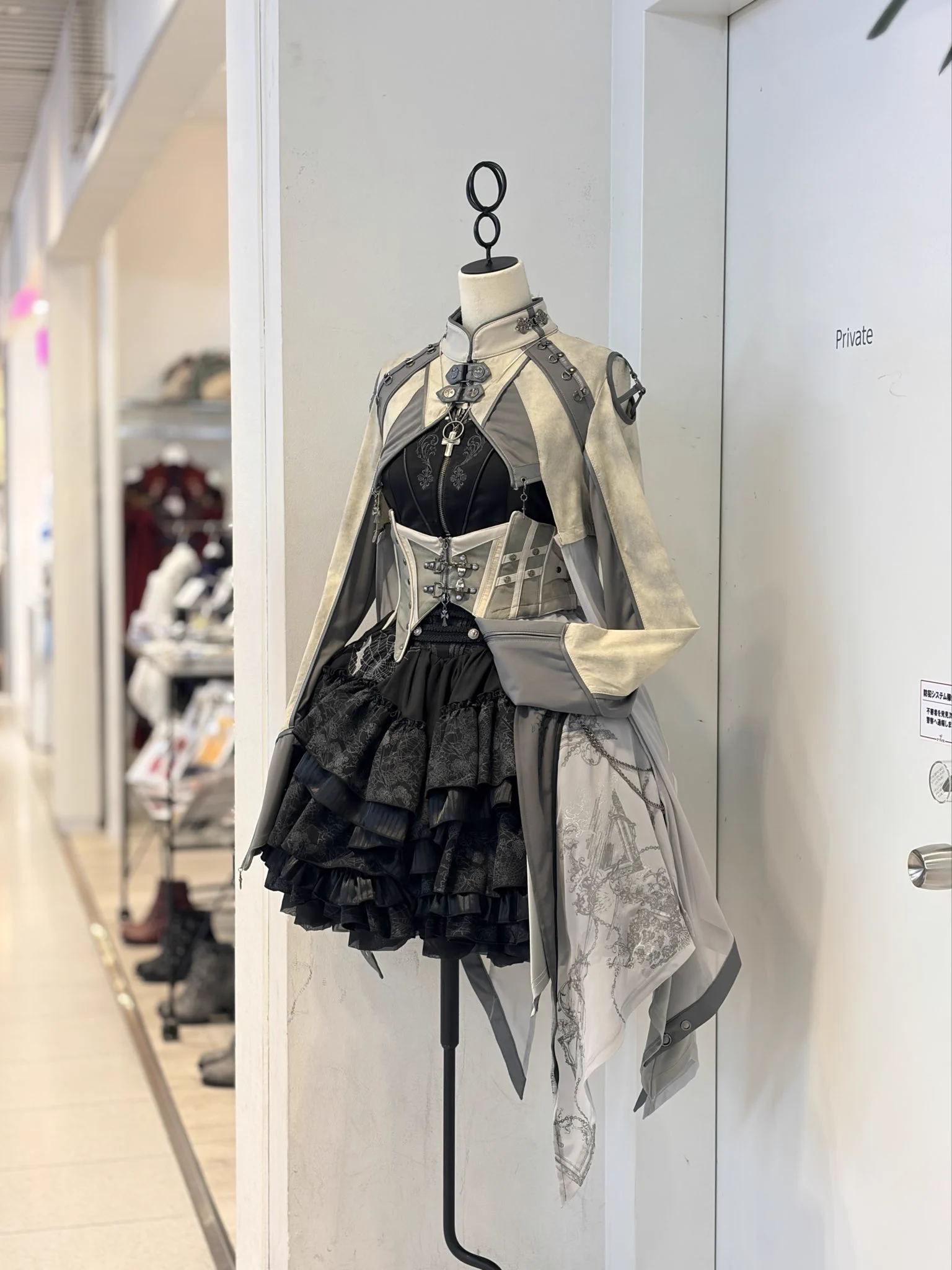 OZZ ONESTE 梅田HEPFIVE店 on X: 