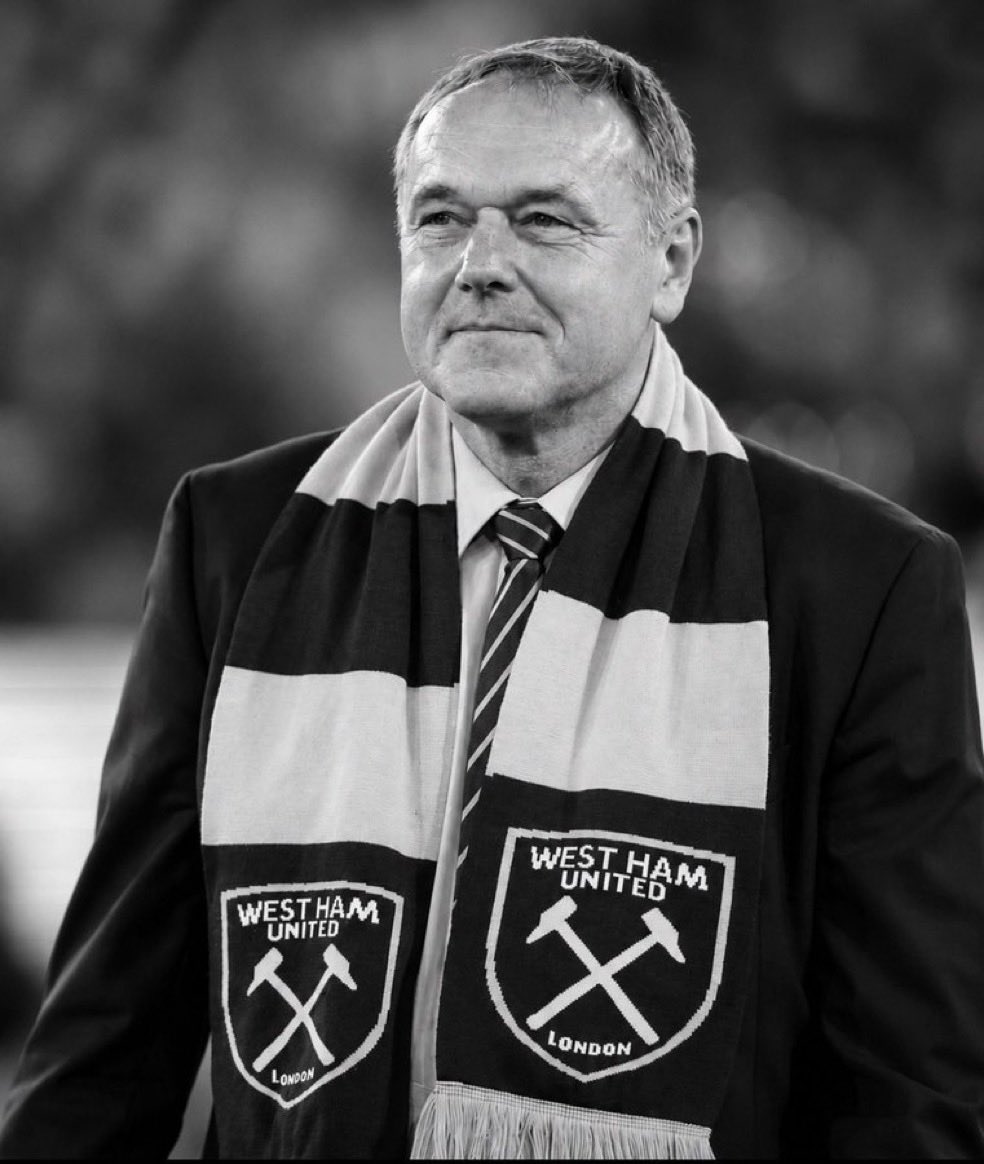 mikewarren66's tweet photo. Simply our greatest ever keeper and a fantastic man . #RIPLudo https://t.co/AH0xSl7Vdd