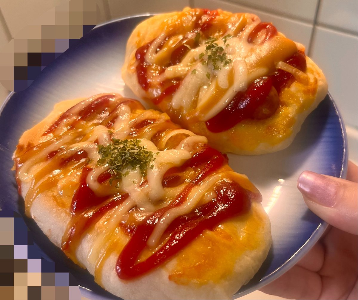 fu_mo09's tweet photo. 朝からパン作ったよー！ https://t.co/TjrHDMyqEs