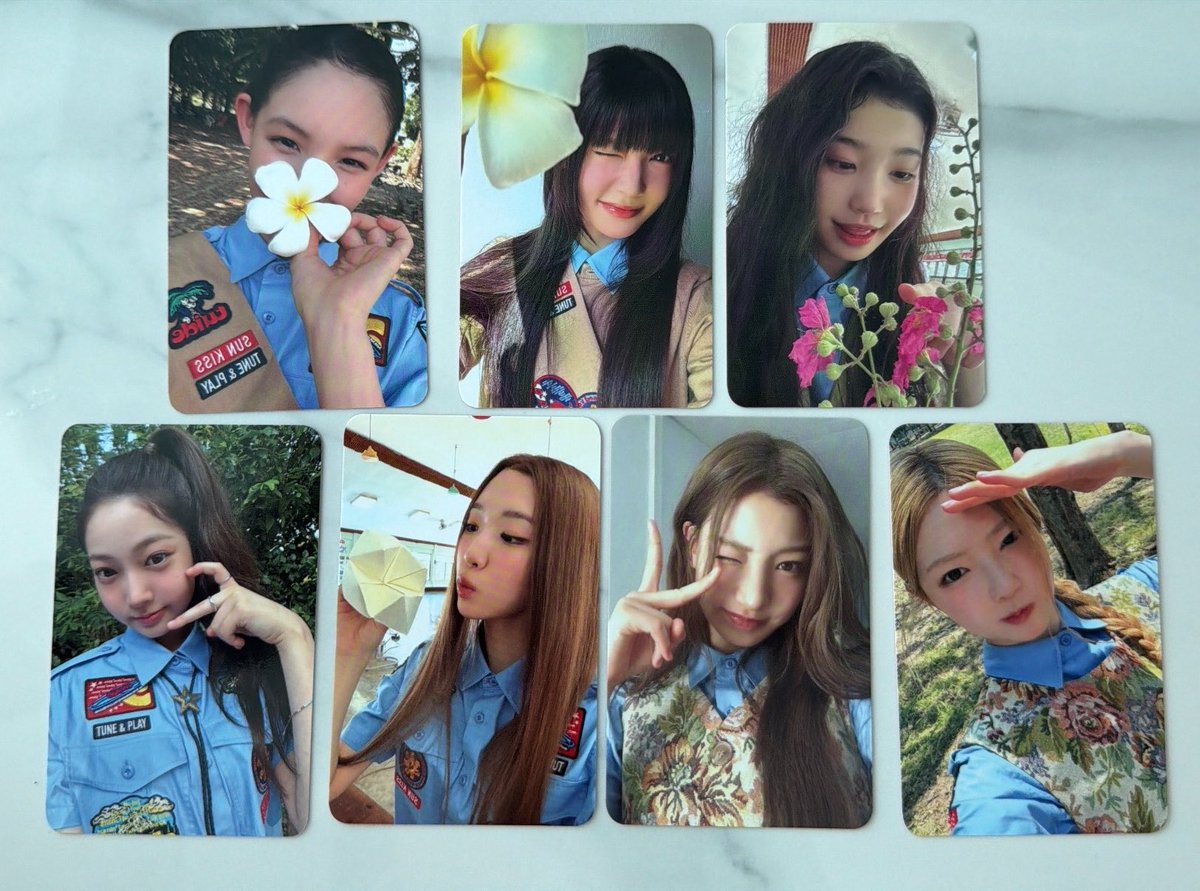 nzzzzmmmm's tweet photo. 튜이드 쇼케이스 쇼케 포카 포토카드 양도
sell
일괄 5.0   하자X
https://t.co/7g1hiYnugW

tuide 서희 서연 엘레나 지아 사키 세아 이하늬 seohee seoyeon elena jia saki seah yihani 쇼케이스 쇼케 응원봉 팬싸 사녹 공방 album poca photocard sell buy 앨범 미공포 포카 포토카드 세트 https://t.co/2bIto2jInl
