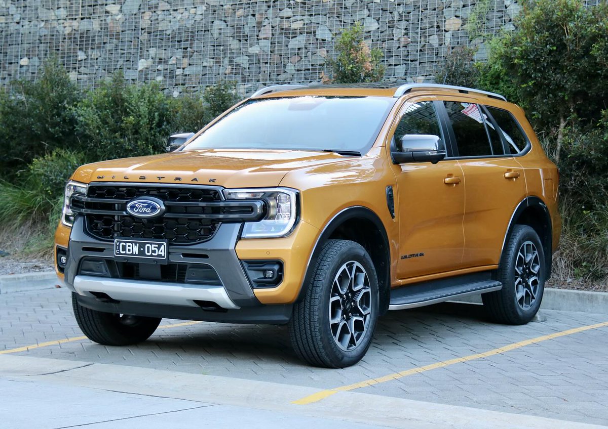 MichellKeroxze's tweet photo. Ford Everest Wildtrak adds Ranger-inspired flair with 20-inch wheels, bold orange paint and seven-seat practicality. But is it the Everest to buy? https://t.co/8Iyjmit1l9