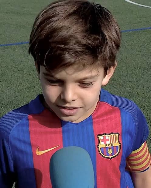 BarcaArchive's tweet photo. How it started:                   How it’s going: https://t.co/IKGEaEbnJe