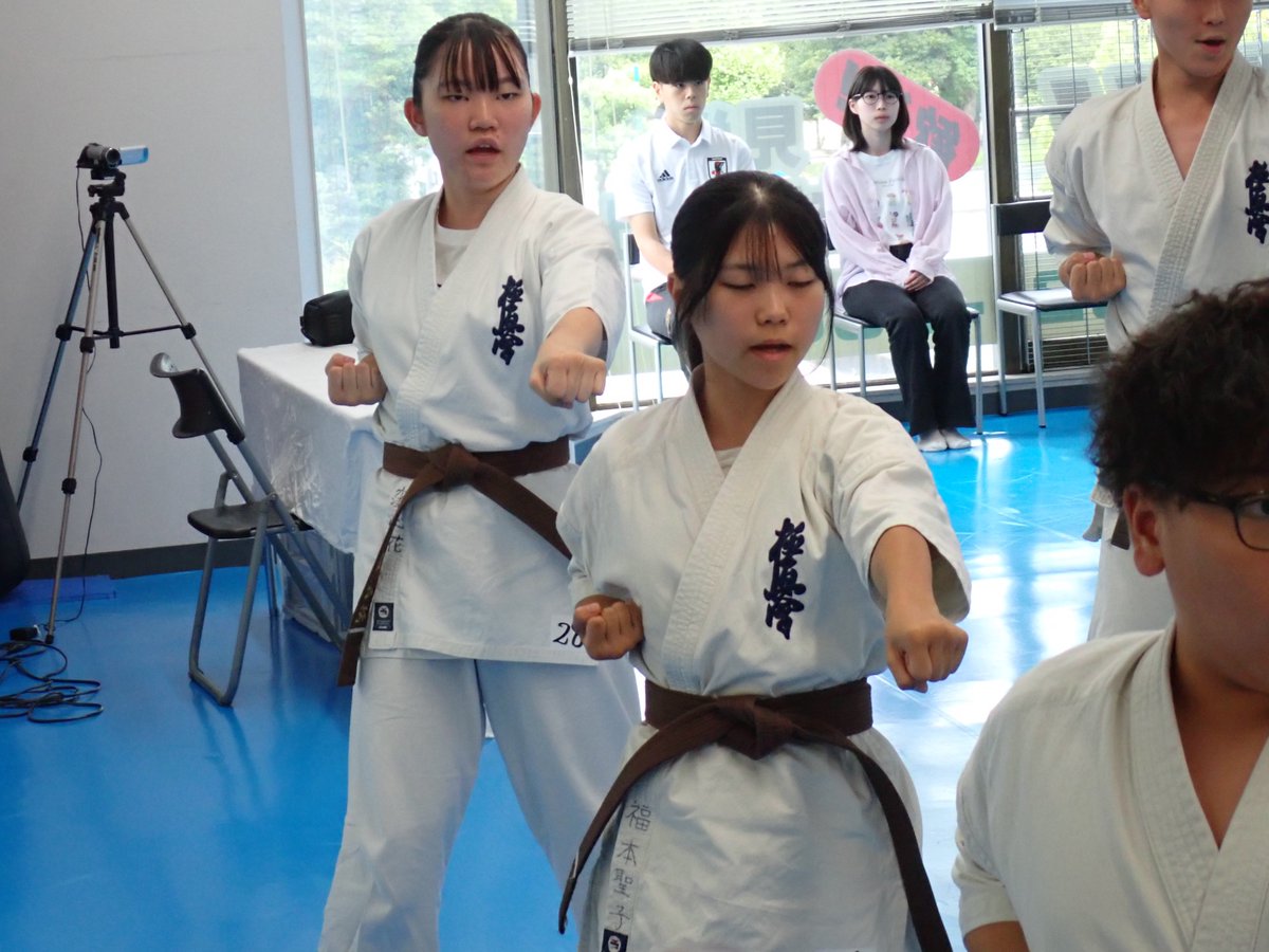 nbma_karate's tweet photo. 秋季審査会でした。受審した、皆さんお疲れ様でした。審査員、補助員、応援、組手対戦者の皆さん有り難うございました。 https://t.co/HlJztPwFou