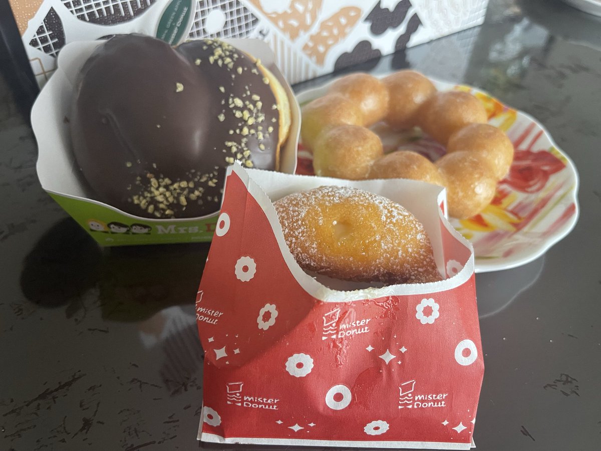 osugi427's tweet photo. 🍩🥯 https://t.co/2Hlda4tHD3