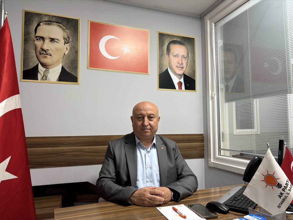 AkUmraniye's tweet photo. Ümraniyemiz İçin;
Bugün AK Parti İlçe Başkanlığımızda Nöbetçimiz:
İlçe Yönetim Kurulu Üyemiz  
Sn.Necdet Aykıroğlu 
İlçe Nöbet Saatimiz: 10:00-17:00⏱️

Soru, görüş ve önerileriniz için:
📞0 216 344 57 52
 
#SevdamızÜmraniye https://t.co/EgG65eBeZp