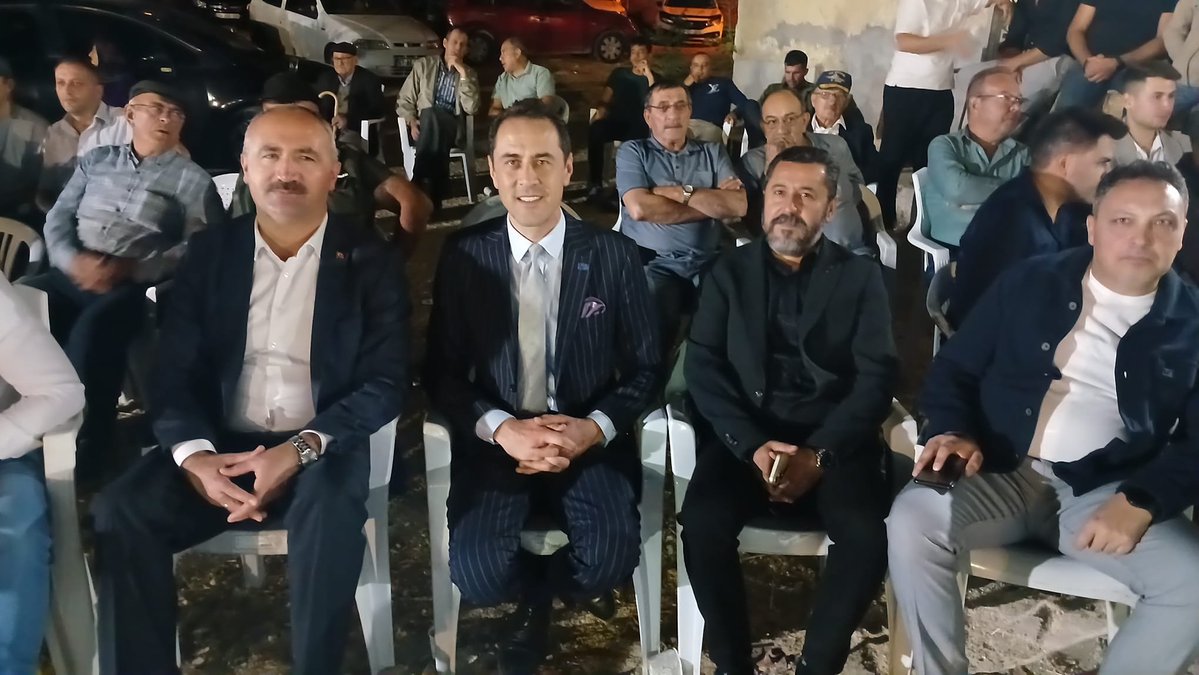 AnahtarPartiEsk's tweet photo. Mihalıççık İlçe Başkanımız Sayın Bilal Kanbollu’nun kıymetli yeğeninin düğün merasimine, İl Başkanımız Sayın Çağlar Ölce ve yönetim kurulu üyelerimizle birlikte katıldık. 

Genç çiftimize bir ömür boyu sağlık, huzur ve mutluluk diliyoruz. https://t.co/lAnsdSEo7Q