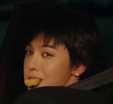 gq8180's tweet photo. 애교발사씬에서 권죵 자기도부끄러워서 귀빨개져있음 진짜하아….미쳐버릴거같네 https://t.co/IYxP6Z7Gam