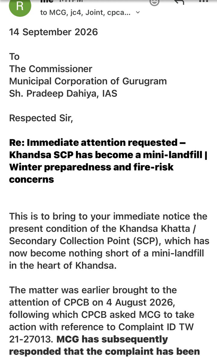 cleanAirBharat's tweet photo. CPCB complaint raised. MCG said it was “addressed.”

But please look at Khandsa today.

An established Secondary Collection Point has become a mini-landfill in the heart of the community ~20 m high and spread over 300–400 m, with fresh + rotting mixed waste.

50 m from a Govt school. ~100 m from Khandsa Mandi.

Waste from 3 zones is reportedly coming here, while there is a shortage of vehicles to move it out.

Cows feeding on garbage. Dogs scavenging. Vultures circling overhead. No visible vector-control mechanism.

And winter is approaching.

Khandsa has already seen a major waste fire in June, requiring 250+ fire tenders. What happens when this enormous mixed-waste mountain dries out?

An SCP cannot become a landfill simply because the system cannot move the waste fast enough.

People pay for waste collection. After collection, where does it go?

Where is the segregation? Where is the wet-waste processing? Where is dry-waste recovery?

@MunCorpGurugram @cpcb_official @HSPCBOfficial @CAQM_Official
@csharyana @cmohry @RaoNarbir @VipulGoelBJP @moefcc @MoHUA_India @ArtiSinghRao @PrinSciAdvGoI 

@ulbharyana please :

Prioritize Public Health
Follow Govt. SWM Rules.
Gurugram deserves better.

#Khandsa #Gurugram #WasteManagement #PublicHealth #SWMRules #FireSafety #Haryana