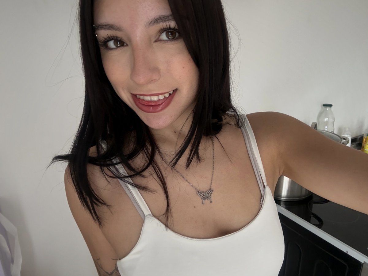 originofluna's tweet photo. everything feels a little softer lately ✨ https://t.co/FsTm6YIvMN