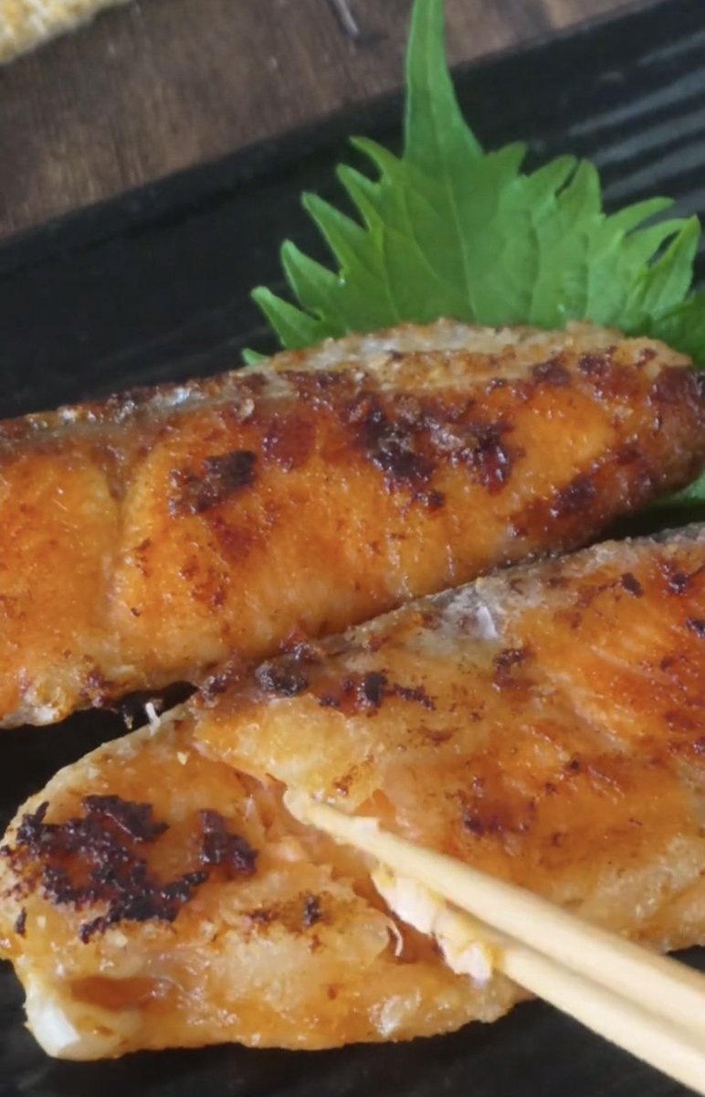 akatsuki_niku's tweet photo. 鮭って結局こういう食べ方が一番うまいwww
味噌バターで味濃いめなのに魚だからダイエット中も食べやすい🥹
白米欲しくなるやつ。 https://t.co/UWsMYXefIn