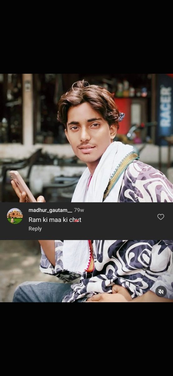 bajrangraksha's tweet photo. 🚨⚠इसकी गिरफ्तारी तक रेपोस्ट करते रहो ✊😡

नाम- मधुर गौतम 
जनपद- @hapurpolice 
गांव: चांदनेर, थाना: बहादुरगढ़

भगवान श्रीराम के प्रति आपत्तिजनक एवं अभद्र/अस्लिल् टिप्पणी की गयी है  क��पया कानूनी कार्रवाई एवं गिरफ्तारी सुनिश्चित की जाए। 😡 @adgzonemeerut @digrangemeerut @uppolice https://t.co/YNc3FTV8Bp