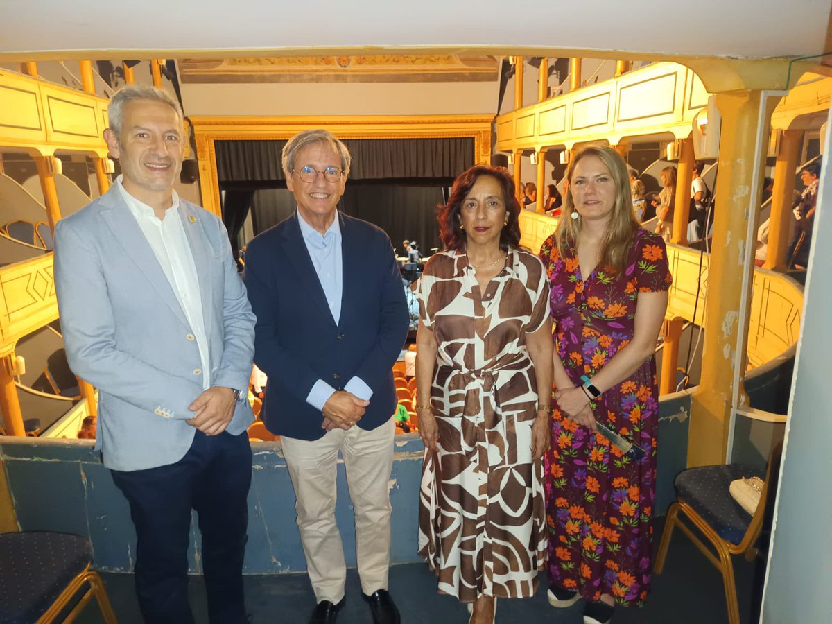Toro_Ayto's tweet photo. Desde el Ayuntamiento de Toro queremos agradecer la visita del director general de Patrimonio Cultural, José Ramón Sola Alonso, al primero de los conciertos del Festival Jesús López Cobos.

🎶 Gracias por acompañarnos en este homenaje a la música y al legado de Jesús López Cobos. https://t.co/InGxwZ0nJT
