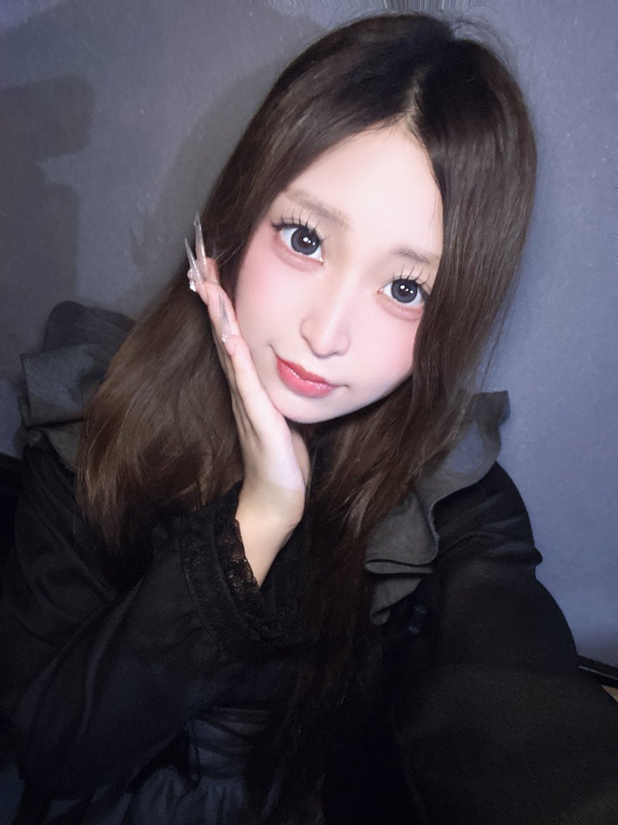 yuru__al's tweet photo. 出勤しました22時までです
@andlove_akb https://t.co/aYYbs6Xdvx