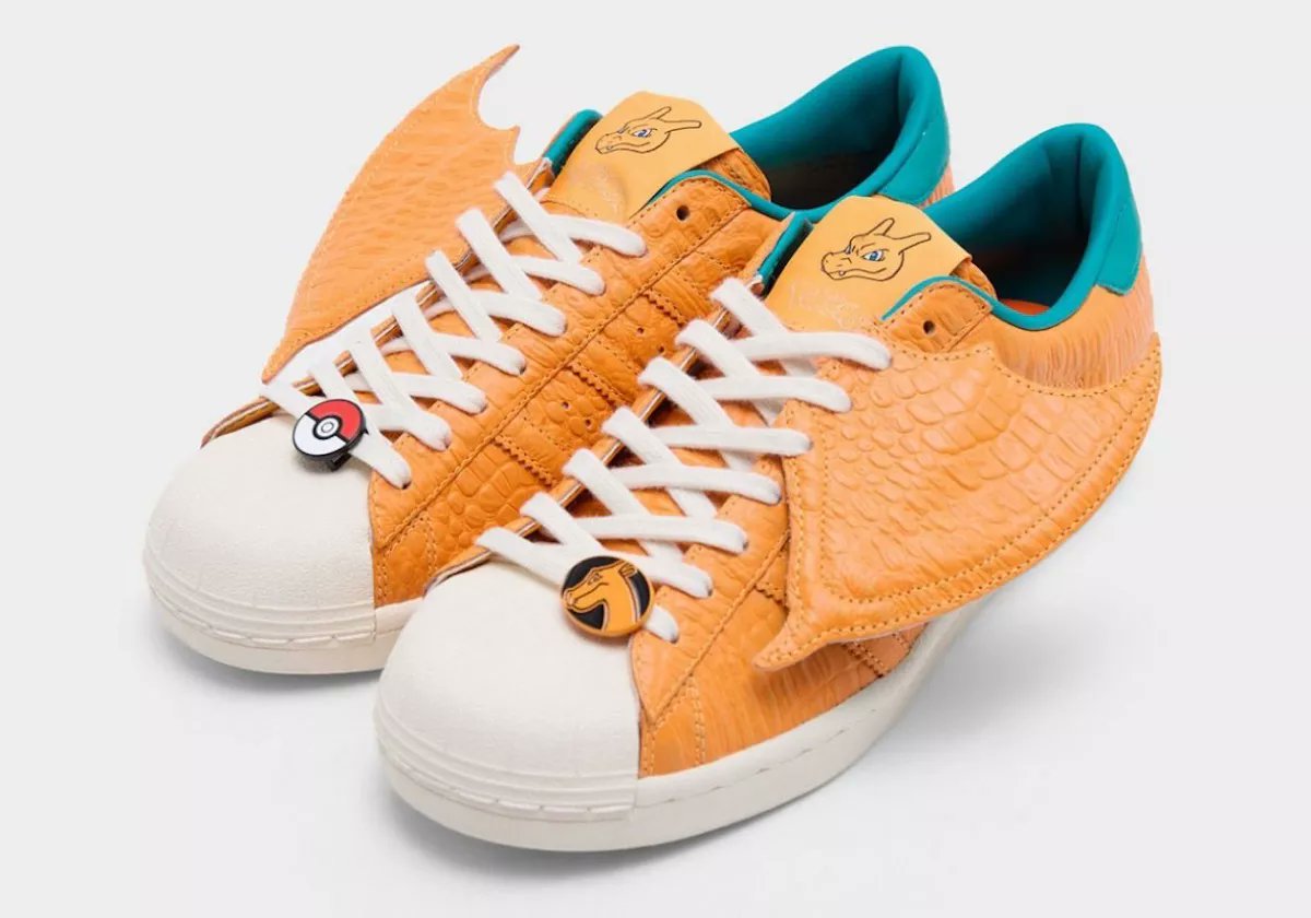 pokeca_new_card's tweet photo. 【adidas × Pokémon】30周年記念コラボスニーカーが登場！
https://t.co/4GuzxF0wc4
👆Amazon・楽天など販売ページをまとめています

ピカチュウ・リザードン・レックウザ・ミュウツーなど多数ラインナップ👟

📅販売開始日　9月15日〜 https://t.co/u4jfjCDGyt