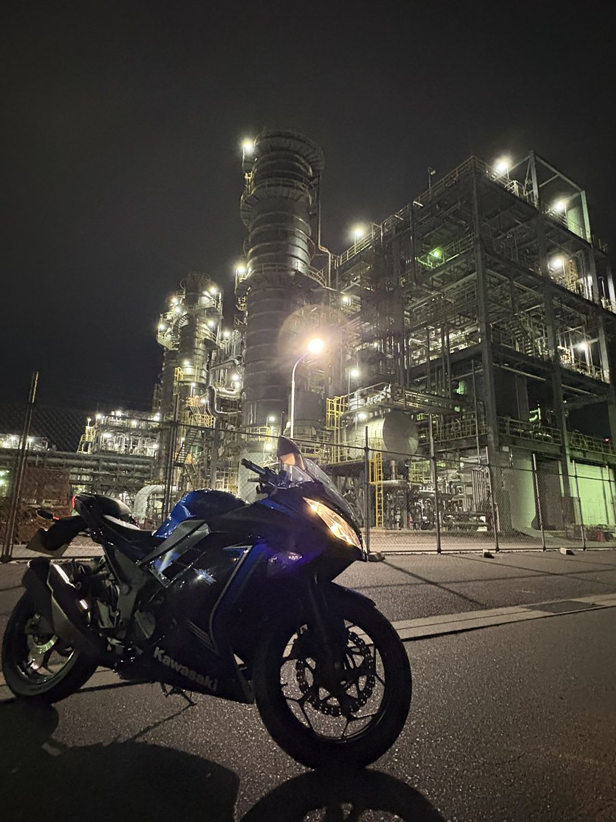 ng_ninja250's tweet photo. アカウント作り直したので
名前：なぎ
年齢：19(07)
住み：広島
車種：Ninja250SE('15)
好き：お城/アイドル/音楽/楽器/ゲーム

よろしくお願いします🙏
 #バイク乗りとして軽く自己紹介 https://t.co/uQYMiBYDsC