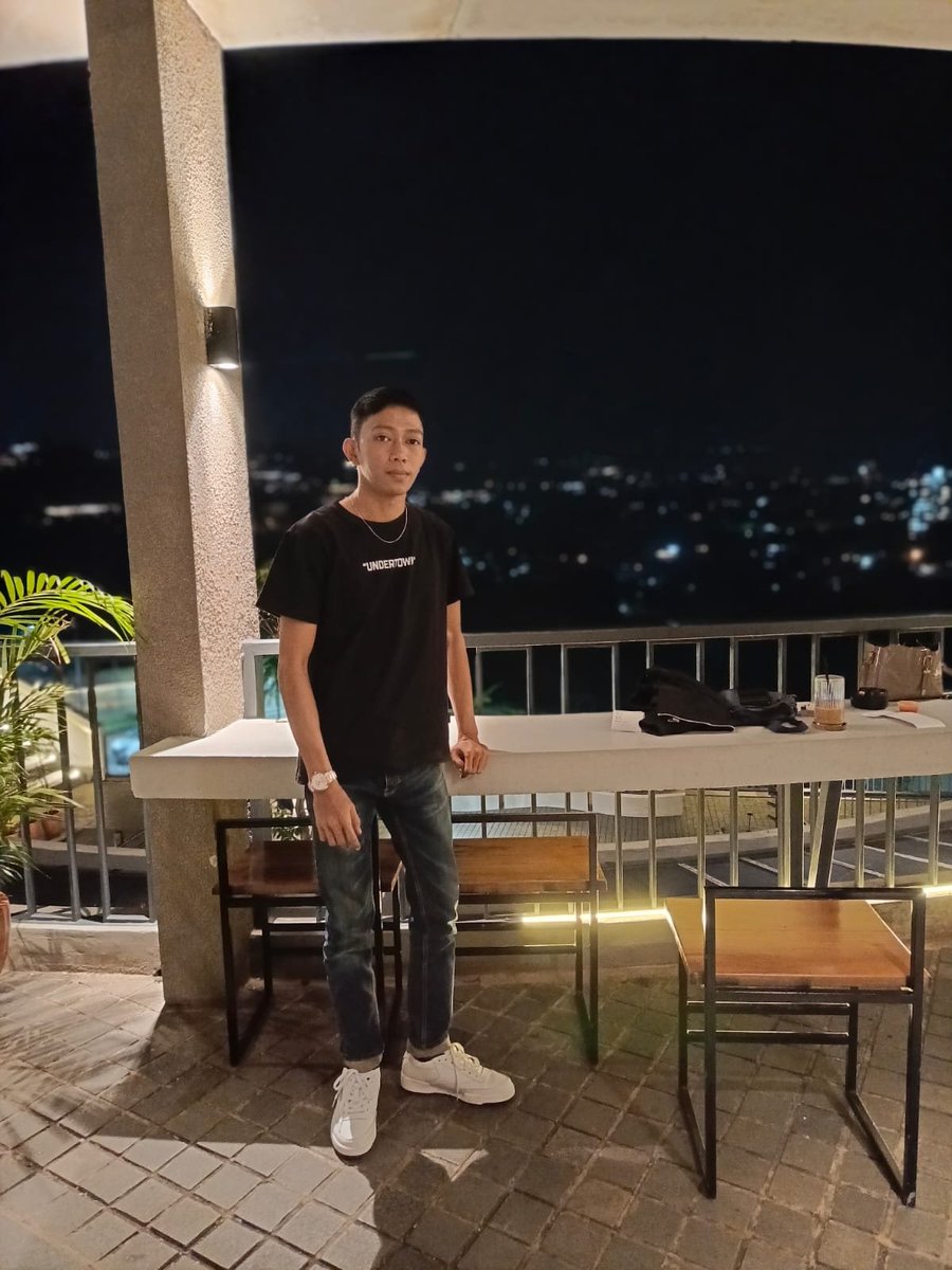 jp_gilras's tweet photo. Kalau badan sudah cape, lelah, pegal, masuk angin atau merelaksasikan tubuh. Boleh klo mau di pijat.
Terima Pijat outcall & incall Bandung. WA 081223210794
#pijatbandung #pijatpria #pijatpanggilan #bandung #outcall #incall https://t.co/rxvhztNTrB