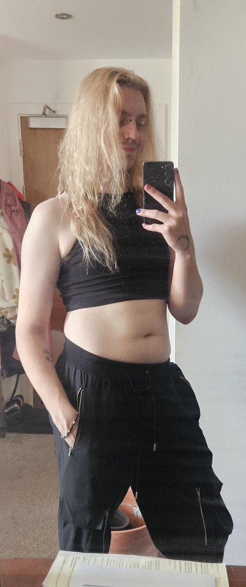 AFemboyFucktoy's tweet photo. Rather tame fit compared to what I usually go out in 😜 https://t.co/xfJXZAMCwU
