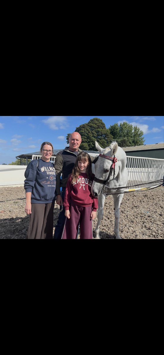 davidrbourne's tweet photo. @RebeccaEMenzies Thank you for a fantastic day at Howe Hills Farm yesterday! #racing #howehills #adonius https://t.co/XYMOZwI16g