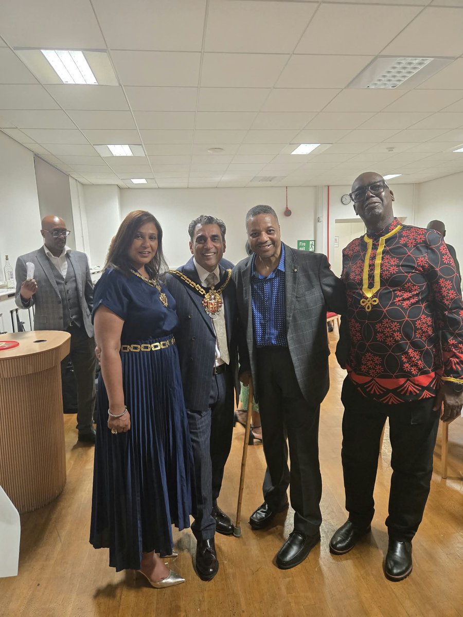 WolvesMayor's tweet photo. It was a privilege to join Sir Patrick Vernon as he celebrated his well-deserved Knighthood. 👏🏽

The Mayoress and I were pleased to be part of the evening and recognise his outstanding contribution to equality, public health and preserving Black British history. https://t.co/SqgKPCWfWD