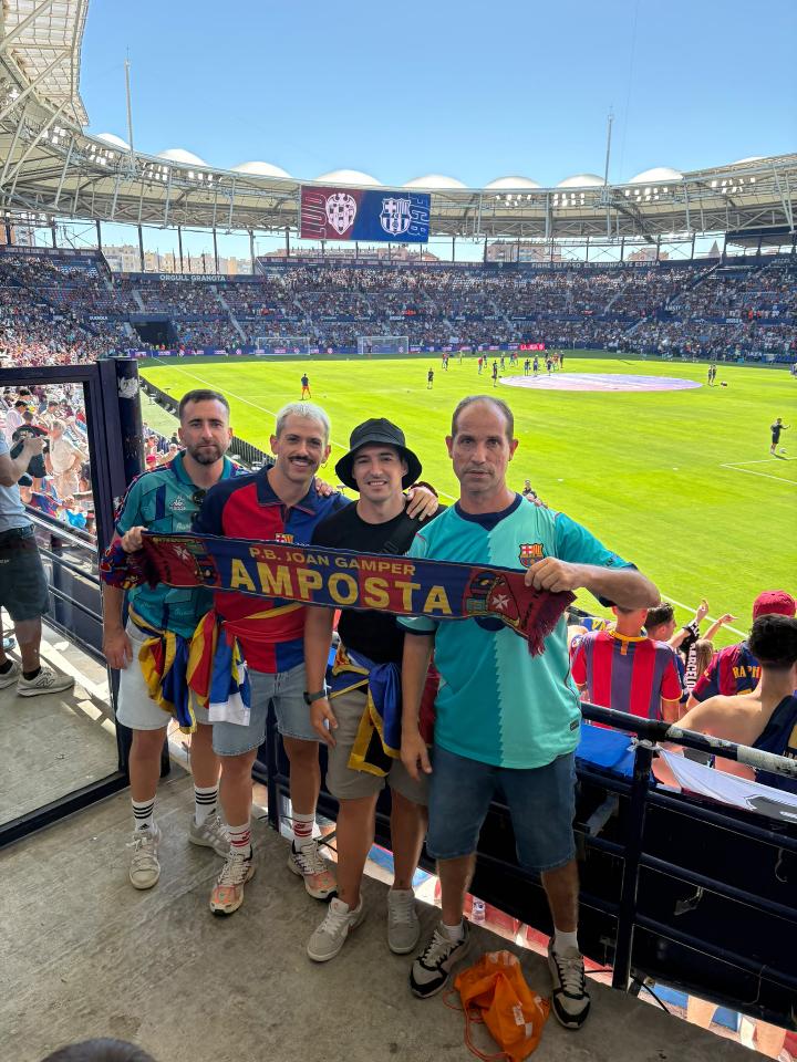 FCBPenyes's tweet photo. 💫 No fallem.

No fallamos.

We don't miss. https://t.co/kp2iWGsSDj