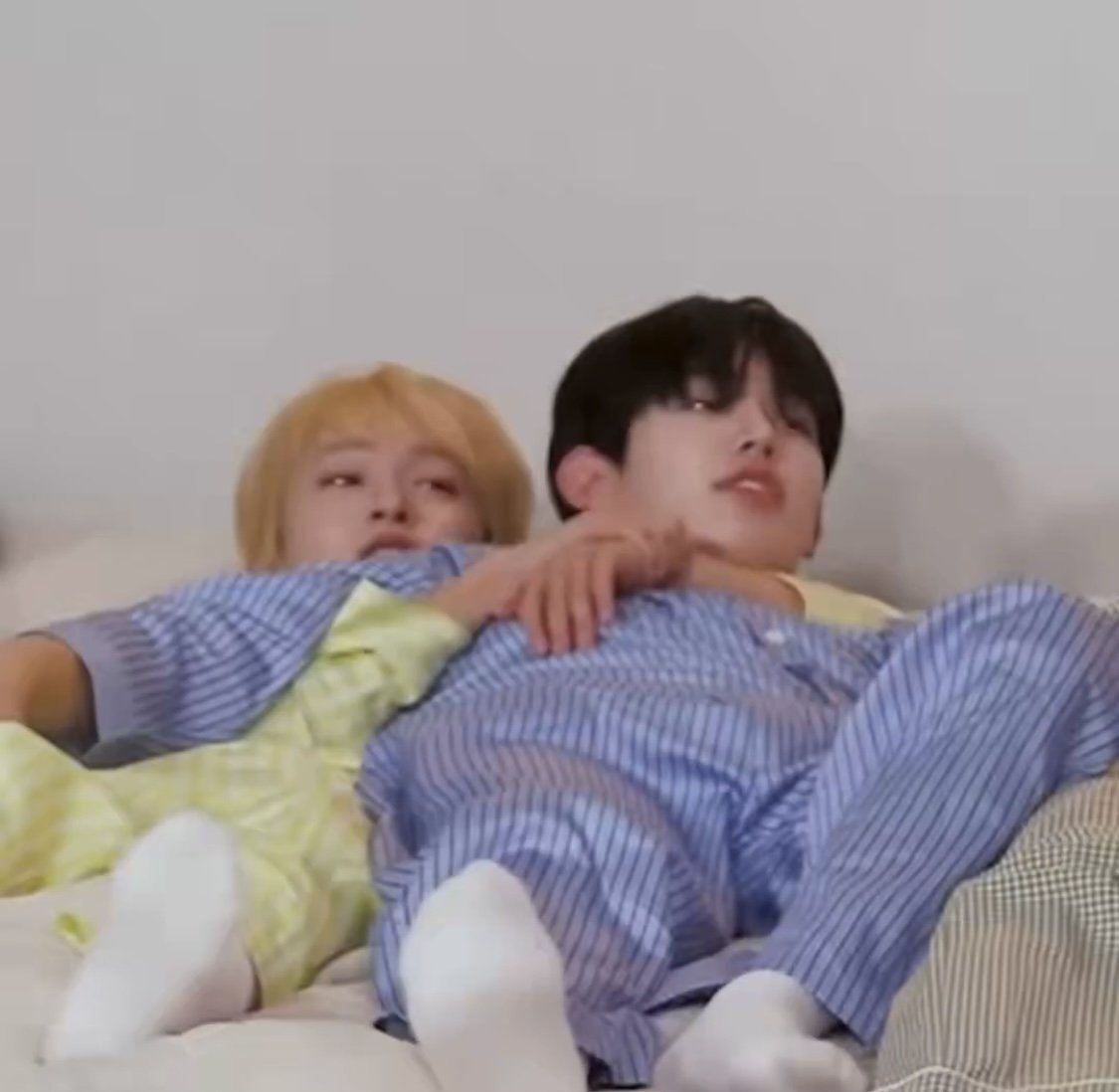jagm_77's tweet photo. 제 트친 cp 홍보합니당
Real gay 젬킷하실분? https://t.co/KcI9QhZ6gU