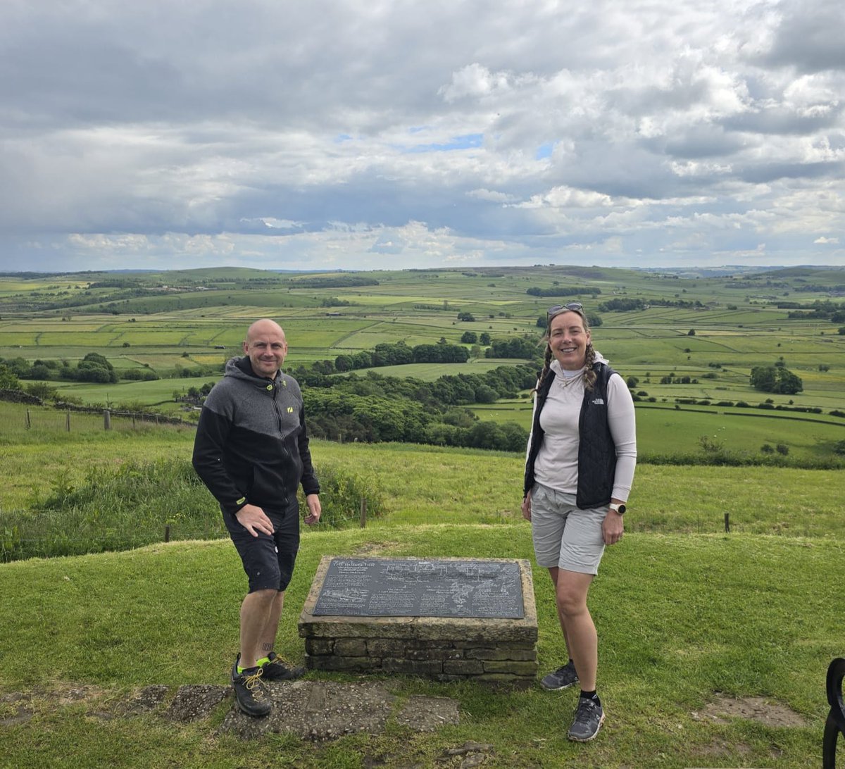 mandylopesofc's tweet photo. Highest pub in the Peaks. https://t.co/MGFpvtvXNr