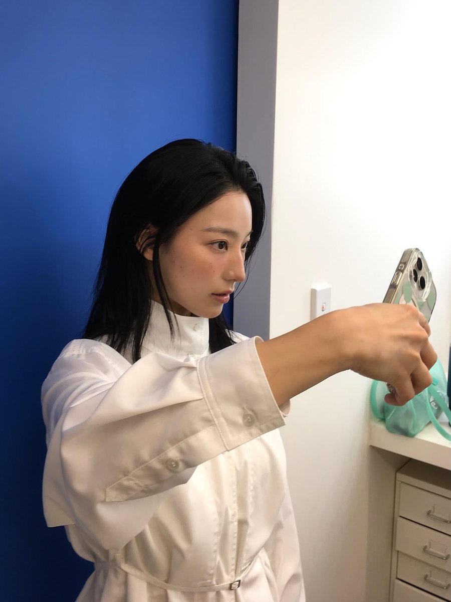 saerombubbles's tweet photo. Saerom Instagram Update
<260914> <saeromssee>

👩🏻‍🔬🌫️💙🕊️

#이새롬 #Saerom #LeeSaerom #배우 🍀🦊 https://t.co/lRNE7iOK7q