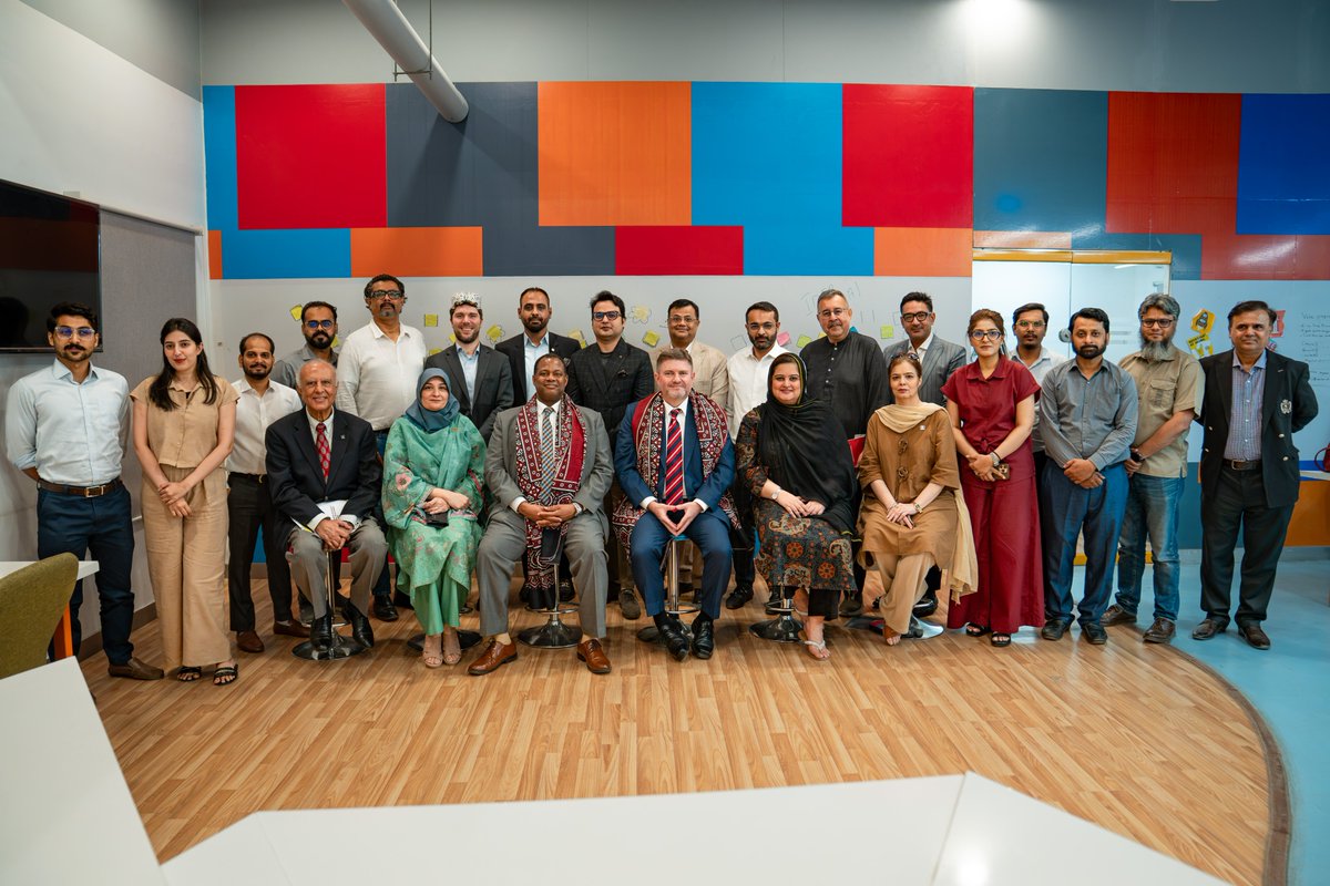 usconsulatekhi's tweet photo. U.S. Consul General Charles Goodman met Hyderabad’s tech and startup ecosystem leaders at the National Incubation Center Hyderabad.

The roundtable discussions highlighted new pathways for U.S. exports and collaborations in AI and ag-tech to bolster the thriving startup scene in Sindh.

This visit underscores the ongoing U.S. commitment to deepening trade and investment ties while remaining a partner of choice for Pakistani innovation.

#NIC #USinPakistan #Startup #entrepreneurship #Hyderabad #Sindh
