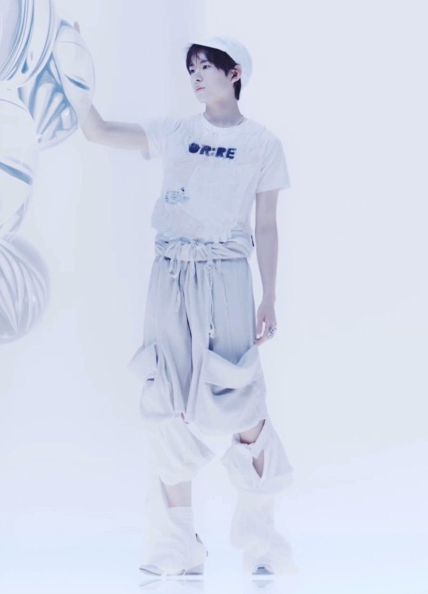 richybusy's tweet photo. แล้วชอบได้ใส่อะไรแบบนี้ตลอดเลยซึ่งเหมาะกับคนขาสวยแบบน้องยูชิม้ากก https://t.co/YSIFvQBkNU
