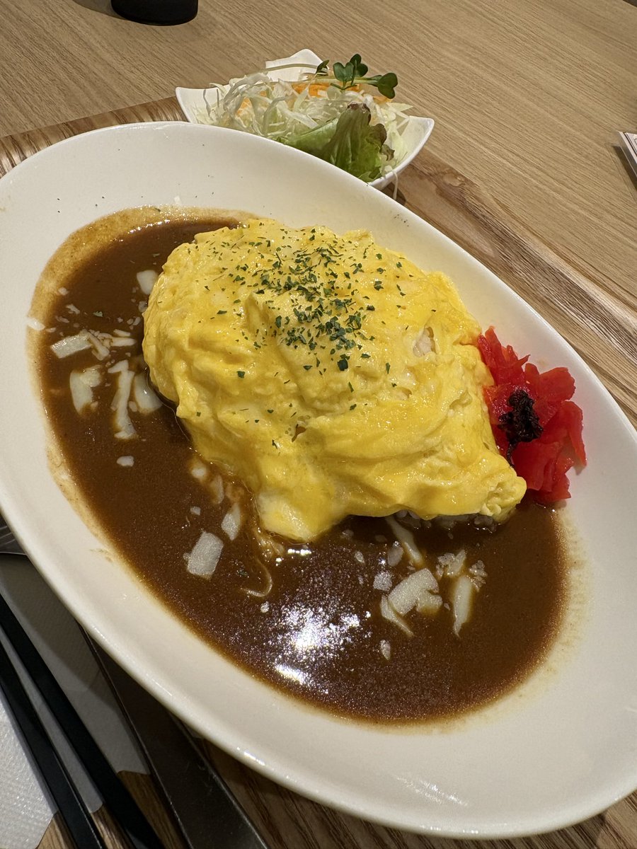 tabenomi_app's tweet photo. サウナ後のカレーはいとうまし。
チーズと卵たっぷりのって🥰🥰 https://t.co/3HTJXtamS9