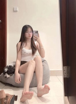 deangmia's tweet photo. 別看我小小一隻 哥哥確定不會被我拿捏嗎？#150小隻馬 https://t.co/VamryZtVaX