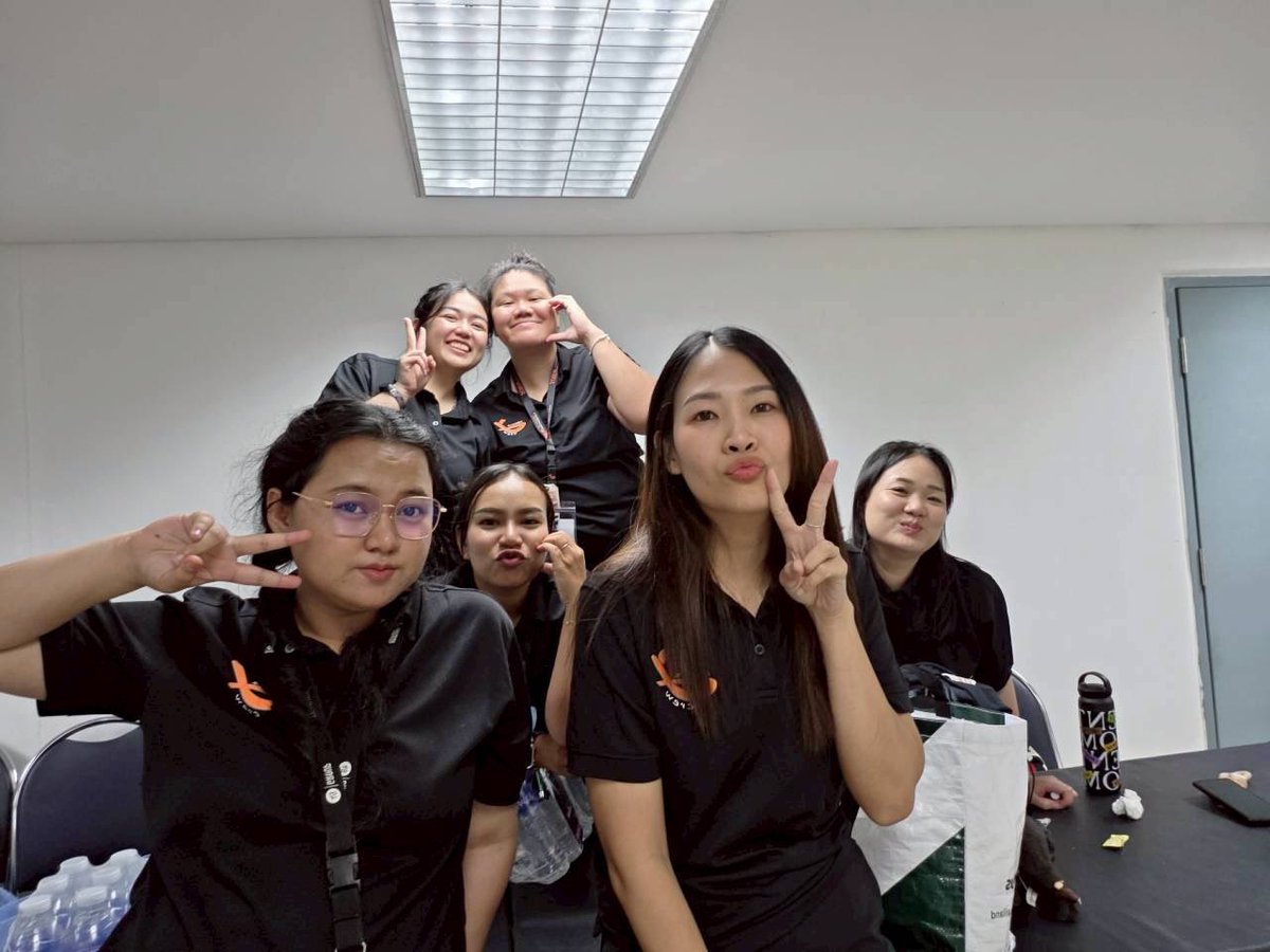JCrewStaffUsher's tweet photo. Job : 4EVE UNCHAINED CONCERT
Venue : Impact Arena
Date :  06-07.06.2026 
Client🙏🏻  Musketeers Event

Special Thanks🤍 The Security Af Team
Thanks Team🧡 Staff / Usher

#4eveunchained 
#Jcrewteam
#Jcrewfamily https://t.co/PBv70Jee5A