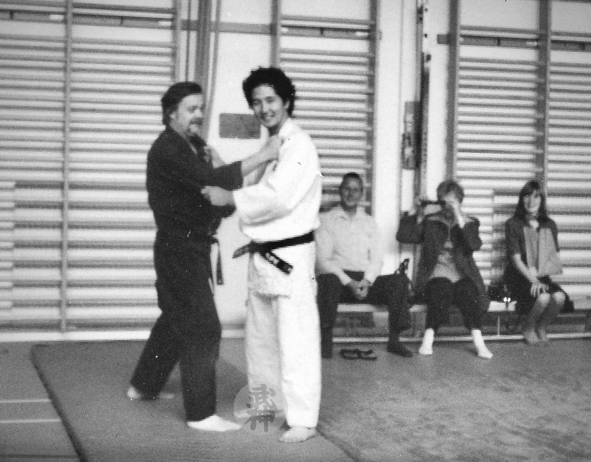 BujinkanBromma's tweet photo. First time for Bujinkan, or ninjutsu, in Europe in 1975.
#bujinkan #ishizukasensei #bomunthe #bujinkan_tetsu_dojo #bujinkan_sweden https://t.co/dOlNIeuSWk