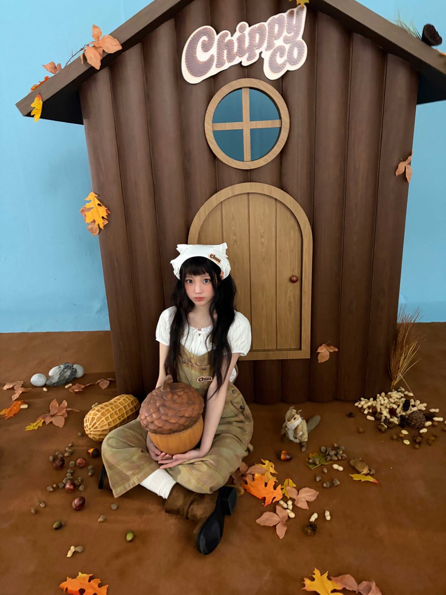 ILLIT_twt's tweet photo. 🤎🥜👀🤎

#WONHEE #원희 #ILLIT #아일릿 https://t.co/WleNFSZAXM