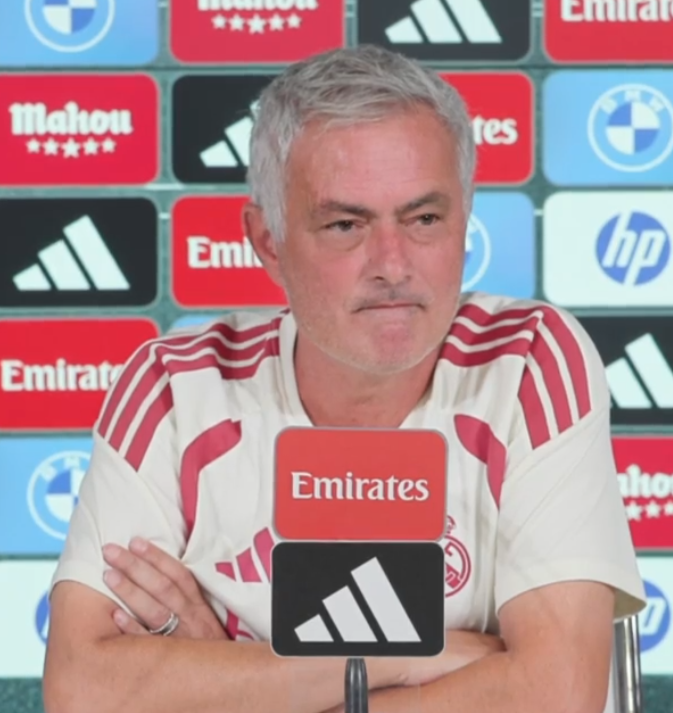 theMadridZone's tweet photo. 🚨 José Mourinho: "Could one of Vini-Mbappé-Bellingham be benched?

If I can start them again tomorrow, I'll start all of them again, yes.

I have a lot of trust in how every player feels about his body and what he tells me.

I read data, and I speak to the player and the medical staff to decide.

And of course, if they can start, they'll start."