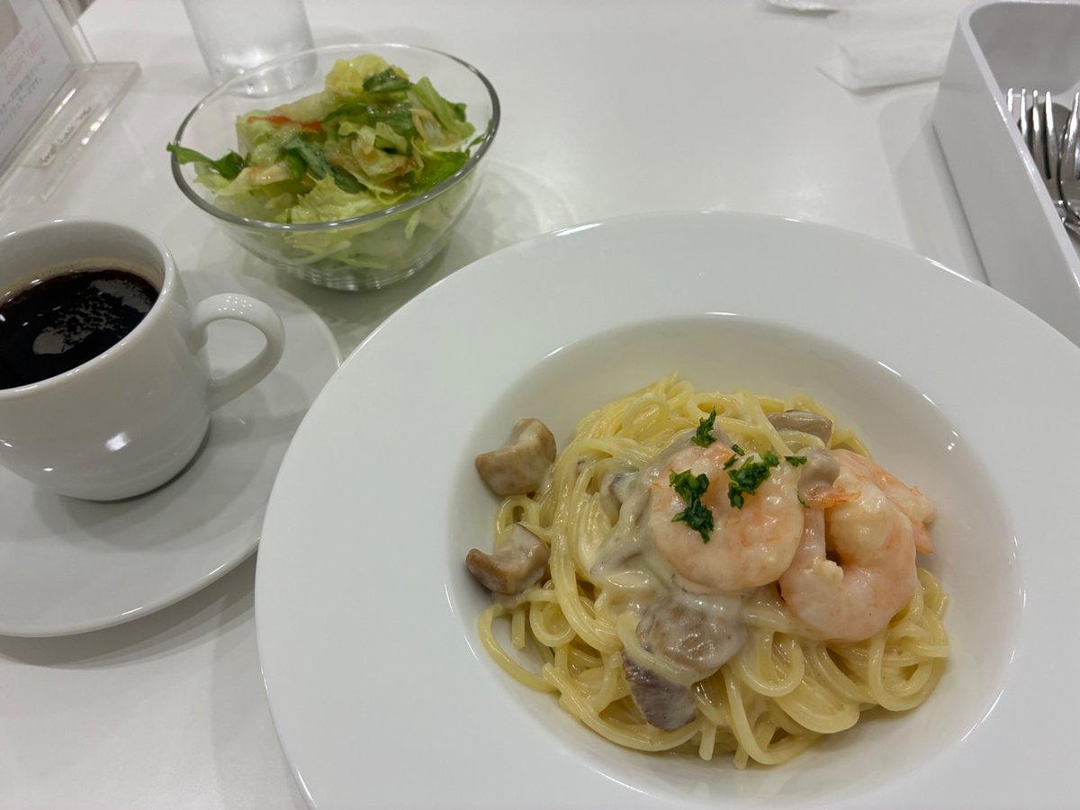 marusa15's tweet photo. そんな殺伐とした日々の癒し！
fudokiさん秋メニュー2品目このポルチーニのコクとクリーミーさにえび！！こちらのエビの柔らかな弾力というか火加減？大好きなんです(/ ▽＼*)よくプリプリと表現される美味い海老は表面がわずかに固くてプリッですがこちらは歯を入れるなり柔らかいのに弾力が文字数 https://t.co/aIqlILpssg