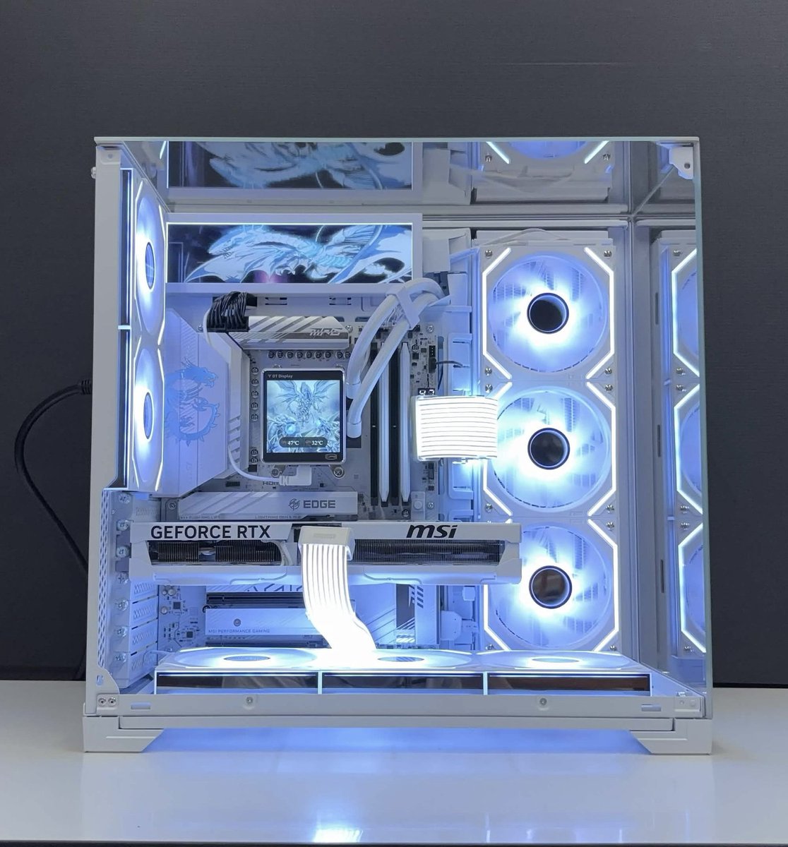 hawks_pc_'s tweet photo. 🎁Ryzen 7 9800X3D 搭載 ゲーミングPCプレゼント🎁

Ryzen7 9800X3D 
DDR5 32GB 
SSD 1TB 
RTX 5070 
850W Gold

【抽選参加】
❶ @hawks_pc_
をフォロー
❷いいね
❸リポスト

※当選者にはDMにてご連絡いたします。

たくさんのご応募お待ちしております！
#ゲーミングPC #プレゼント企画 https://t.co/o5rZlW0Cfc