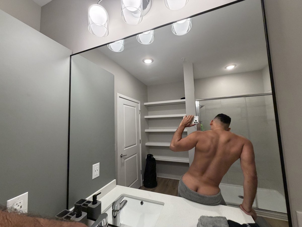 BACF_00's tweet photo. 🍑👅 https://t.co/54sHckKH0r
